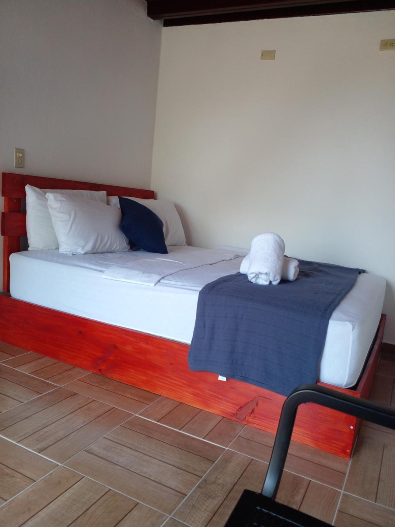 Cabanas Martina Surf Playa Guanico Pedregal Buitenkant foto